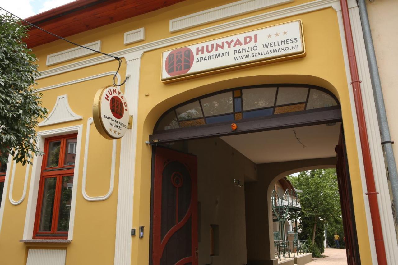 Hunyadi Panzio-Apartman มาโค ภายนอก รูปภาพ