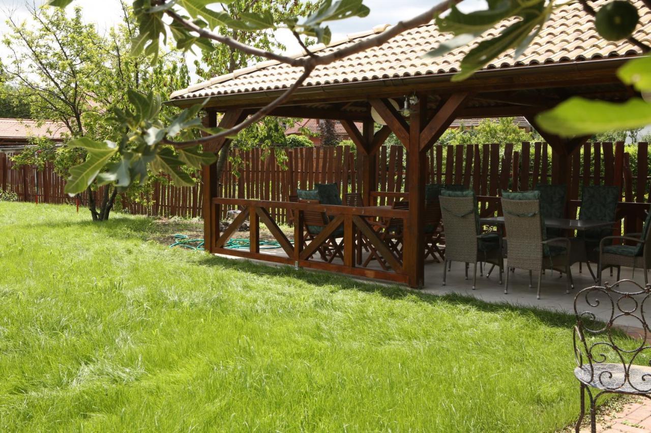 Hunyadi Panzio-Apartman มาโค ภายนอก รูปภาพ