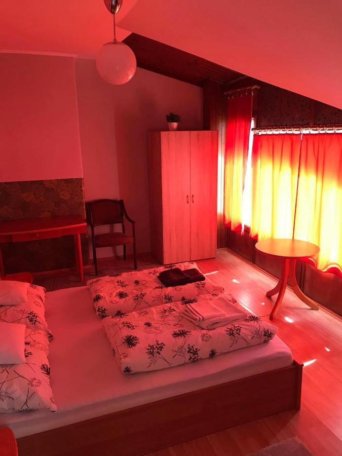 Hunyadi Panzio-Apartman มาโค ภายนอก รูปภาพ