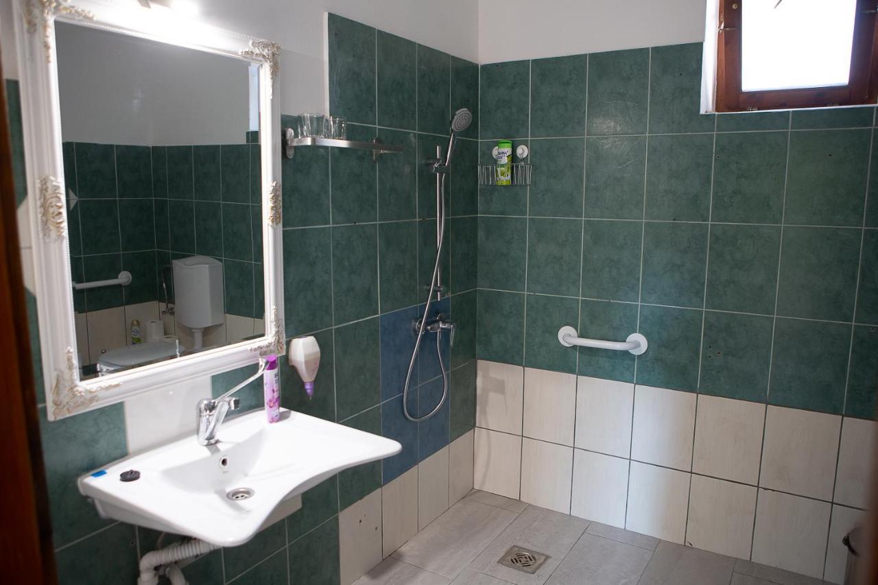 Hunyadi Panzio-Apartman มาโค ภายนอก รูปภาพ